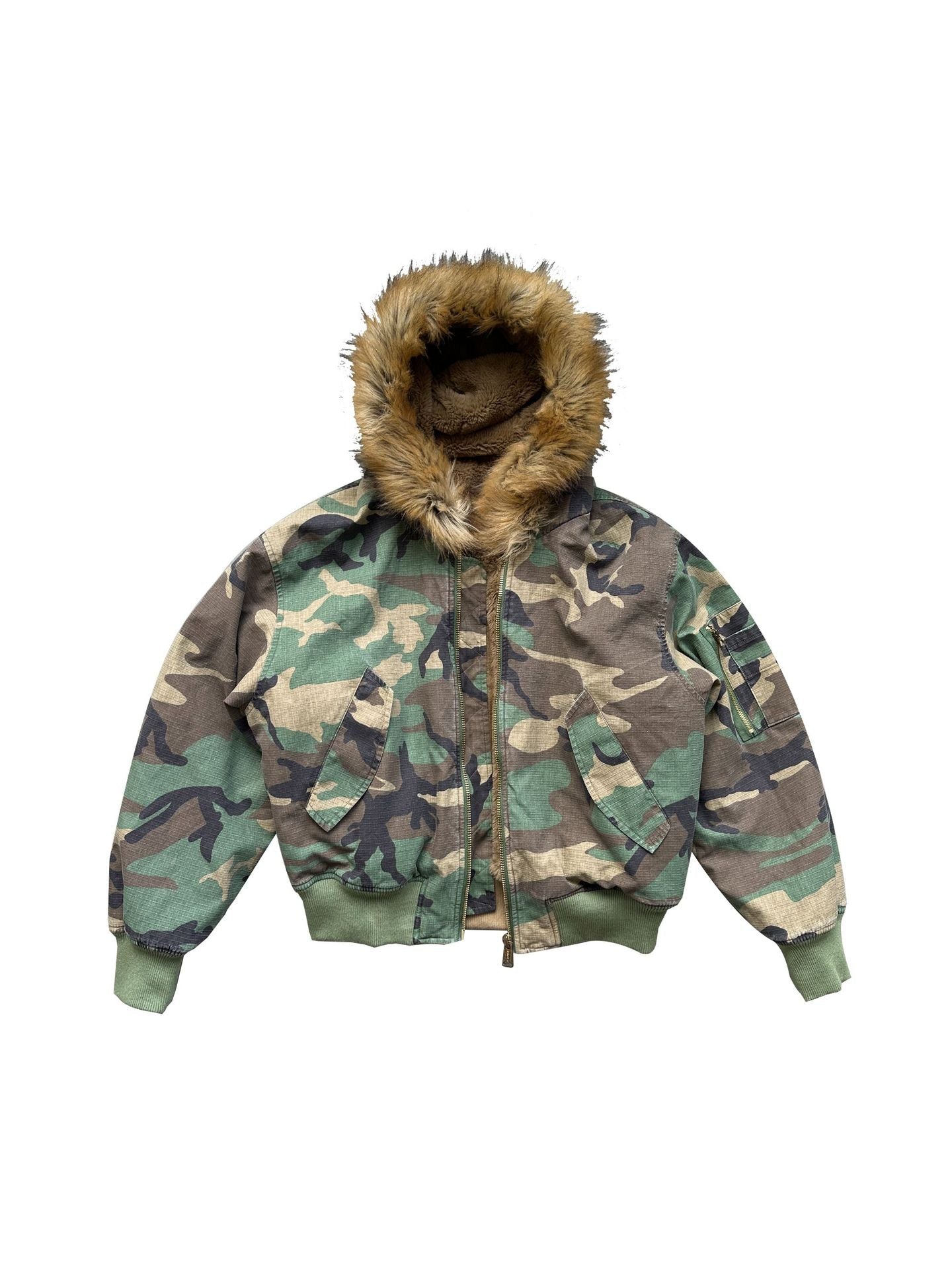 Discover the Versatility of the Men’s Double-Sided Camouflage Jacket